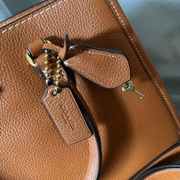 Coach Brooke Carryall 28 handbags - Picture 5 of 9